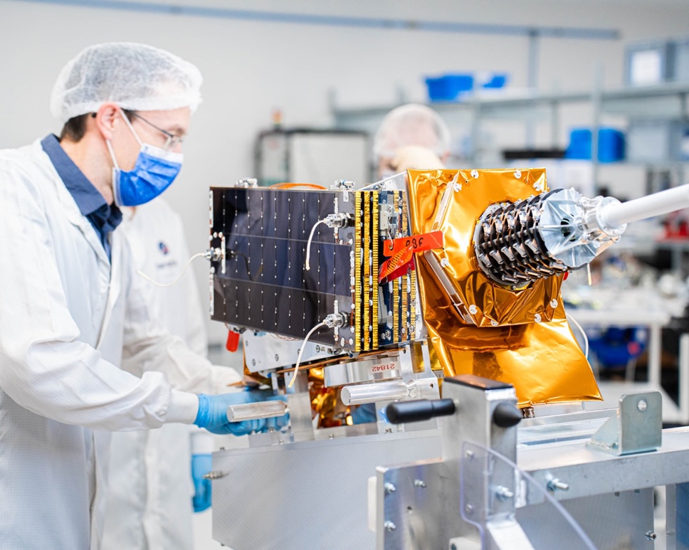Satellite inspectioin, Hemeria clean room